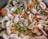 Foto del paso 3 de la receta: Sopa crema de champiñones y verduras