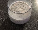 A picture of step 2 of Chia Pudding.