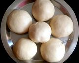 A picture of step 8 of Shahi dry fruits mawa kachori.