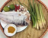 Hình bước làm 1 của món Bún nghệ phile cá lóc 