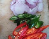 Foto langkah ke 1 dari resep Kikil Manis Masak Cabe.