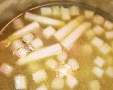 A picture of step 6 of White Asparagus Cream Soup.