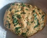 A picture of step 2 of Methi Thepla.