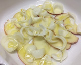 Foto del paso 2 de la receta: Salmón al horno con manzana