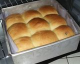 Foto langkah ke 7 dari resep Roti Sobek metode autolisis.