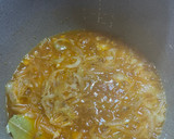 Foto del paso 2 de la receta: Tacos de atún con cebolla