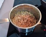 Foto del paso 1 de la receta: Bulgur integral con wok de champiñones Portobello, cebolla y pimiento verde