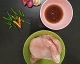 Foto langkah ke 1 dari resep Chicken chili salted DEBM.