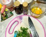 Foto langkah ke 1 dari resep Egg drop soup / sup telur.