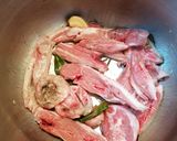 Foto del paso 1 de la receta: Espalda de cordero guisada con camagrocs