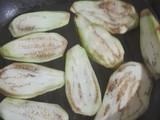 Berenjenas rellenas con queso al horno