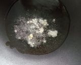 A picture of step 3 of Bread Upma.