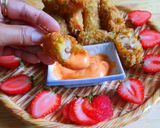A picture of step 6 of Fruit Spring Rolls.