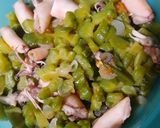 Foto langkah ke 5 dari resep Tumis Paria cumi asin.