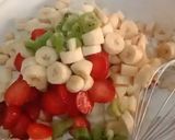 A picture of step 4 of Creamy fruit chaat.