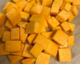 Foto del paso 1 de la receta: Ensalada de Calabaza Otoñal con Crujiente de Jamón Serrano, Granada y Rulo de Cabra
