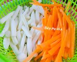 Hình bước làm 1 của món Mì trứng xào mực và thịt xá xíu