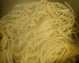 Foto del paso 2 de la receta: Low mein de tallarines con kanikama