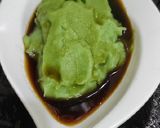 Foto langkah ke 4 dari resep Bubur Sumsum Daun Suji.