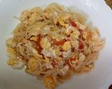 รูปขั้นตอนการทำที่ 6 ของ สปาเก็ตตี้ผัดไข่มะเขือเทศชีส เมนูเด็ก 2 ขวบ