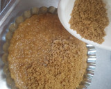Foto del paso 7 de la receta: Tarta de mermelada de durazno tipo crumble