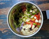 A picture of step 2 of Sikkimese Vegetable Vermicelli Thukpa.