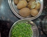 आलू मटर की सब्जी और चावल (aaloo matar ki sabji aur chawal recipe in Hindi) रेसिपी चरण 1 फोटो