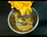 क्रिस्पी कॉर्न चीज़ बॉल्स(Crispy Corn Cheese Balls recipe in Hindi) रेसिपी चरण 1 फोटो