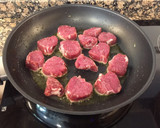 Foto del paso 4 de la receta: Solomillo de cerdo con champiñón y baicon