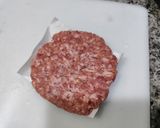 Foto del paso 2 de la receta: Pizza de hamburguesa con cebolla y Queso (invención mía)