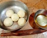 A picture of step 3 of Alo ke samosay.