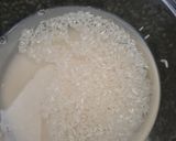 A picture of step 1 of Podo pitha.