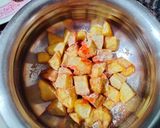 A picture of step 2 of Aloo Chaat.