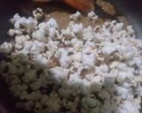 Foto langkah ke 3 dari resep Caramel Popcorn.