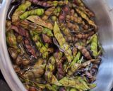 A picture of step 1 of Boiled tuver.
