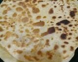 A picture of step 5 of Chanay ki daal ki roti.