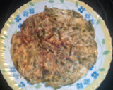 Foto del paso 5 de la receta: Tortilla de espárragos con cebolla y taquitos de jamón
