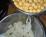 Foto del paso 1 de la receta: Anguriñas en pil pil de bacalao y garbanzos con calabacín