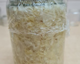 Foto del paso 6 de la receta: Chucrut o repollo blanco fermentado 🇩🇪 Sauerkraut (col agria) ♥ Probióticos 🇩🇪 Alemania