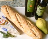 Pas rețetă Crostini cu pere, brânza Brie, cimbru și balsamico 1 fotografie