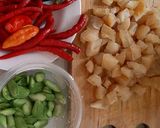 Foto langkah ke 1 dari resep Sambel goreng Kikil Pete.