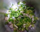 Foto del paso 5 de la receta: Sopa de mariscos y pescados congelados y gambas frescas