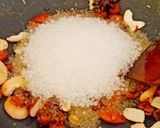 मीठे पुलाव/जर्दा पुलाव (meethe pulao / zarda pulao recipe in Hindi) रेसिपी चरण 4 फोटो