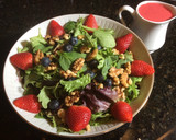 A picture of step 5 of Multicolored Salad Dressed with Cranberries Vinaigrette.
