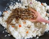 Foto langkah ke 3 dari resep Nasgor Putih Teri.