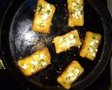 A picture of step 4 of Cheese garlic bread.
