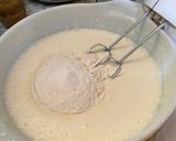 Foto del paso 3 de la receta: Bizcochuelo de vainilla en lata de membrillo