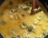 Foto del paso 7 de la receta: Pastel de dos zapallitos (redondo y calabacín o zucchini) 🧅sin gluten y con aroma a fiesta 🌾