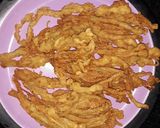 Foto langkah ke 4 dari resep Jamur enoki kriuk.