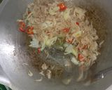 Foto langkah ke 2 dari resep Telur Dadar Udang Rebon.